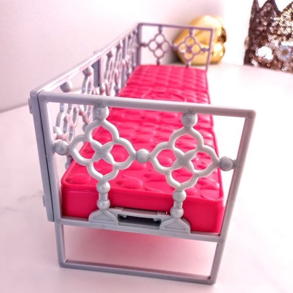 ✨VINTAGE BARBIE DOLL BARBIE COUCH BARBIE DOLL HOUSE BARBIE SOFA BARBIE FURNITURE - Picture 6 of 6